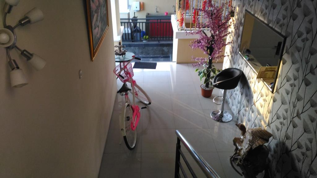 Hotel Diponegoro House Salatiga Exterior foto