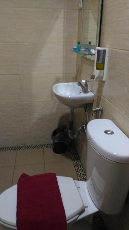 Hotel Diponegoro House Salatiga Exterior foto
